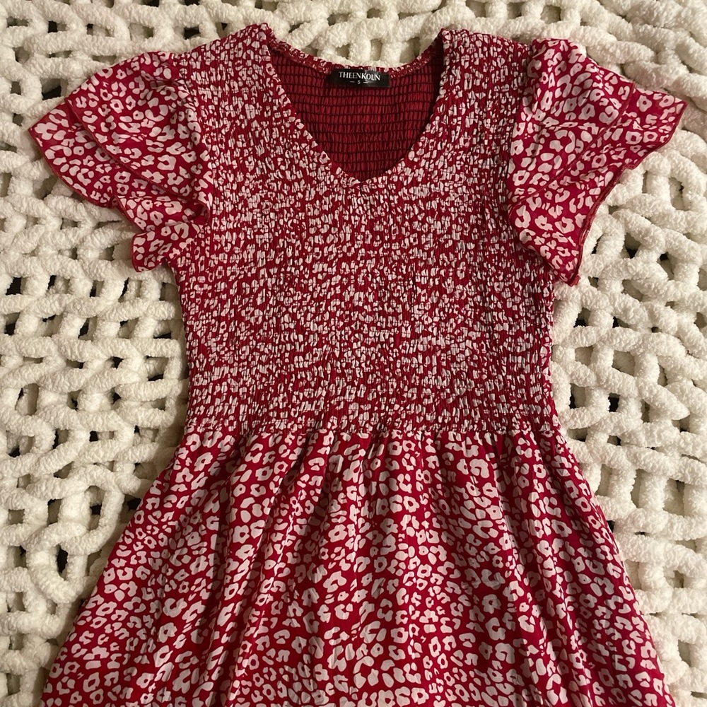 Red floral midi Dress